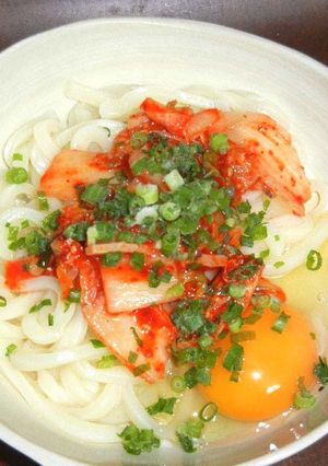 冷凍うどんで 釜玉キムチうどん-レシピのメイン写真