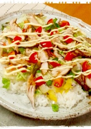 簡単おいしい！焼きサバのサラダ寿司-レシピのメイン写真
