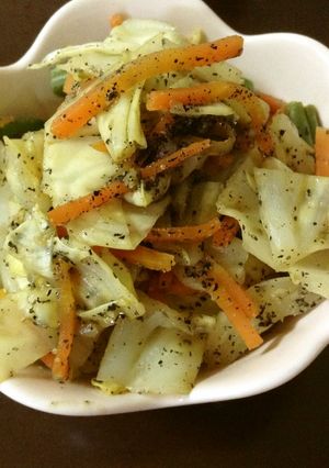 サッと作る小鉢２ 野菜のショウガ胡麻和え-レシピのメイン写真