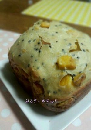 ホクホク＊さつまいもと黒ごまパン-レシピのメイン写真