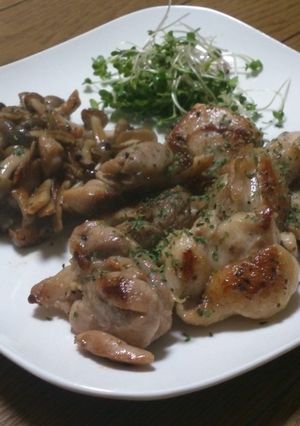 鶏肉とシメジのバターソテー-レシピのメイン写真