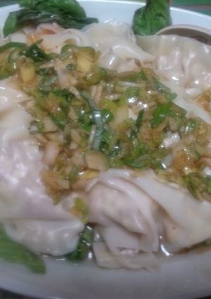 レタスも葱もモリモリ湯豆腐みたいな水餃子-レシピのメイン写真