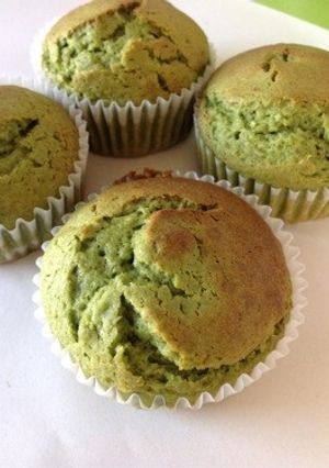 油でしっとりシリーズ♪甘栗入抹茶マフィン-レシピのメイン写真
