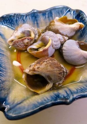 バイ貝 (磯つぶ) のワイン煮込み-レシピのメイン写真