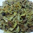 牛肉・キノコ・しらたきの炒め物