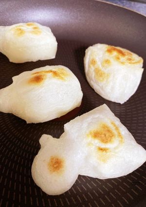 フライパンでこんがり焼き餅-レシピのメイン写真