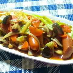 รูปของ 【間違いなく旨いウインナー野菜炒め！】