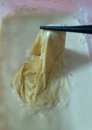 タッパー＆レンジで簡単○豆乳から生湯葉-レシピのメイン写真