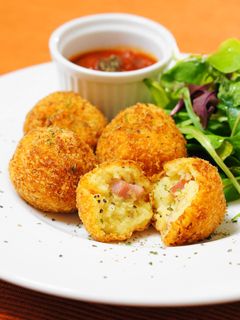 カルボナーラ風コロッケ-レシピのメイン写真