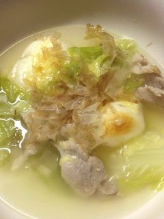 白菜と豚こまでお雑煮 とろーりチーズ♪-レシピのメイン写真