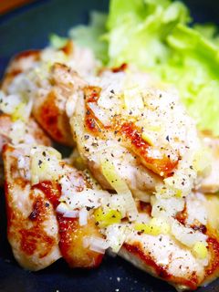 ぷりぷりジューシー!鶏もも肉のねぎ塩だれ-レシピのメイン写真