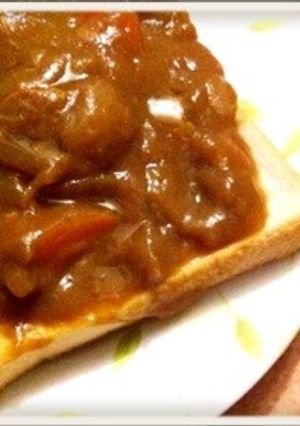 カレー食パン。＋納豆やオリーブオイルで-レシピのメイン写真