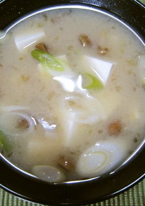 なめこと豆腐のあったか味噌汁-レシピのメイン写真