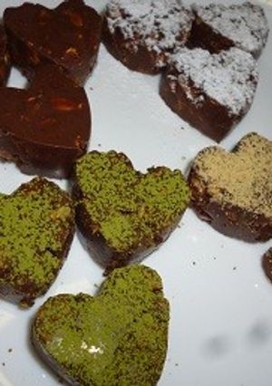 簡単！レンチンでハート型チョコクランチ-レシピのメイン写真