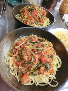 水菜とツナのトマトソースパスタ-レシピのメイン写真