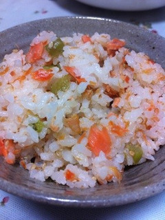 鮭(中辛)と大根の葉の炊き込みご飯-レシピのメイン写真