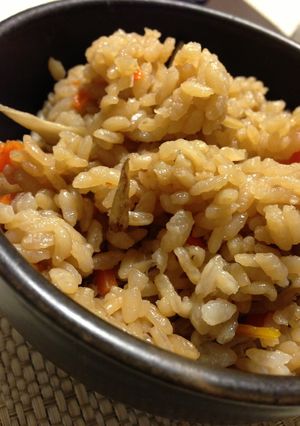 豚が香る♪角煮の煮汁で炊き込みご飯-レシピのメイン写真