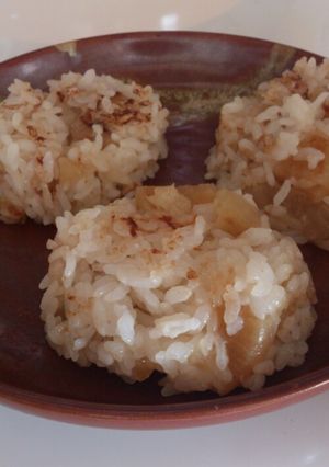 煮物が残ったら甘い焼おにぎり-レシピのメイン写真