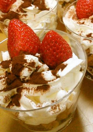 ホイップ消費★食パンでティラミス風パフェ-レシピのメイン写真
