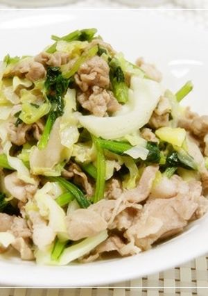子どもに人気♪豚肉とキャベツ＆小松菜炒め-レシピのメイン写真