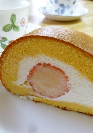 絶品！しっとりふわふわロールケーキ！！-レシピのメイン写真