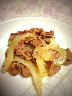 中華風!牛肉とセロリの炒め物-レシピのメイン写真