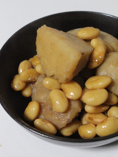 ぶり大根の煮汁de里芋と大豆の煮物-レシピのメイン写真