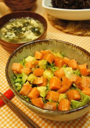 とろ〜り♪サーモン・アボガ丼-レシピのメイン写真