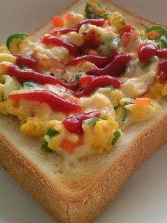 スクランブルエッグトースト-レシピのメイン写真