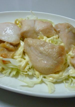 材料2つ！鶏胸肉の塩麹焼き-レシピのメイン写真