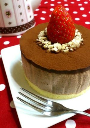 バレンタイン♡苺ココアムースのプチケーキ-レシピのメイン写真