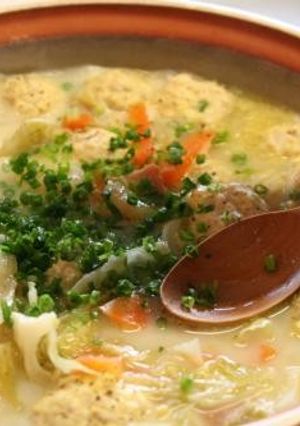 簡単おいしい牡蠣と鶏団子のチャウダー鍋-レシピのメイン写真