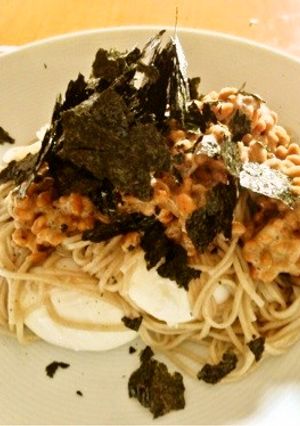 ポーチドエッグ納豆蕎麦-レシピのメイン写真
