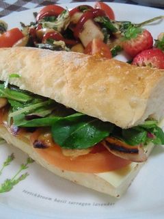 穀物パンで☆サブウェイ風野菜サンド♪-レシピのメイン写真