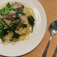 菜花とベーコンのパスタ牡蠣のオイル漬のせ