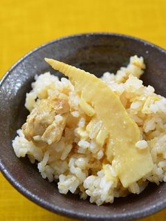 簡単!市販の炊込みご飯素で本格釜飯風に-レシピのメイン写真