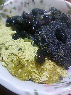 黒豆活用☆ごま餅ときな粉餅に☆-レシピのメイン写真
