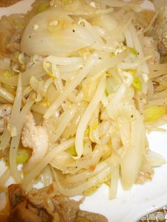 豚肉ともやしのピリ辛炒め-レシピのメイン写真