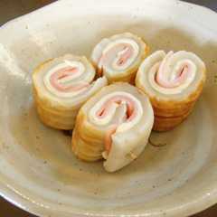 รูปของ お弁当に✩竹輪のチーハム巻き♪