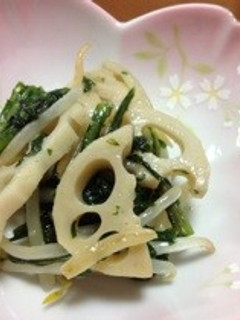 簡単☆春菊とレンコンの中華風炒め☆-レシピのメイン写真
