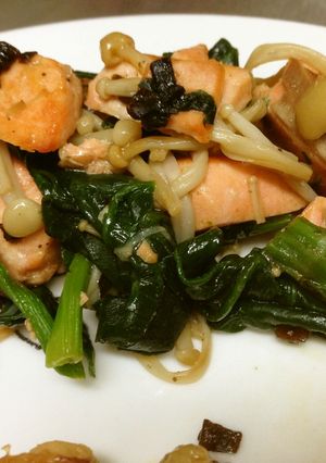 サーモンと野菜の塩糀昆布炒め-レシピのメイン写真