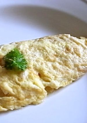 にんにく風味のプレーンオムレツ-レシピのメイン写真