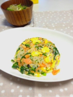 鮭と菜の花の春色チャーハン-レシピのメイン写真