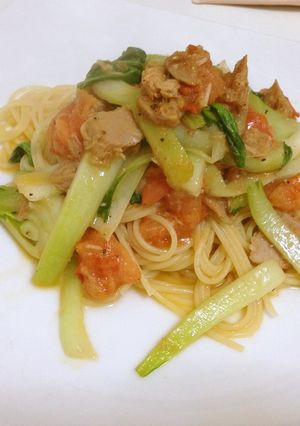 ずぼら瞬殺☆トマトと青梗菜のツナパスタ-レシピのメイン写真