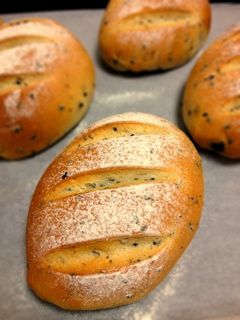 さつまいも黒豆パン-レシピのメイン写真