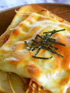きんぴらごぼうとチーズのトースト♪-レシピのメイン写真