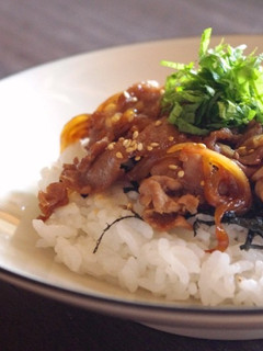 今日も元気に!鰻のタレで簡単☆豚・DON-レシピのメイン写真