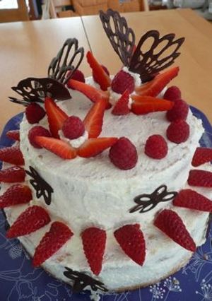 誕生日ケーキ　イチゴ-レシピのメイン写真