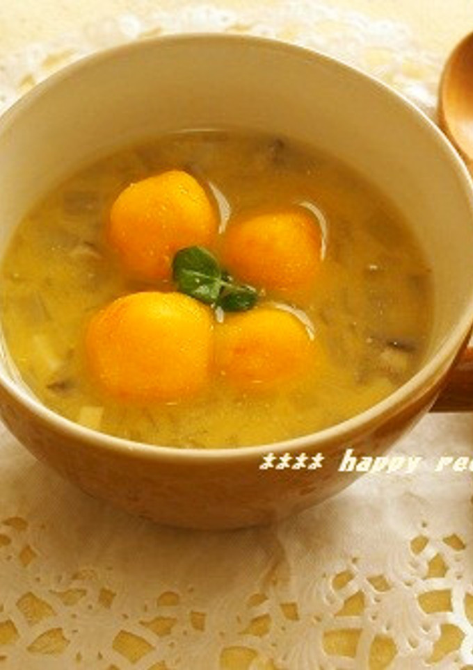 ふんわりかぼちゃ団子ときのこの豆乳スープ-レシピのメイン写真