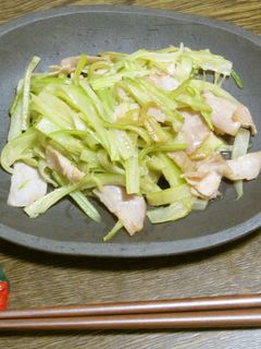 セロリとハムのバター醤油炒め-レシピのメイン写真